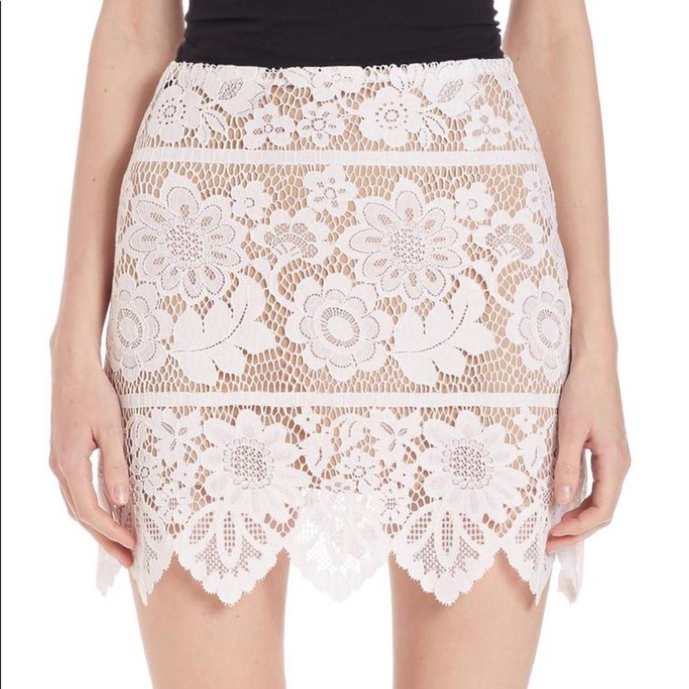 *NWT* For Love & Lemons Gianna pencil skirt